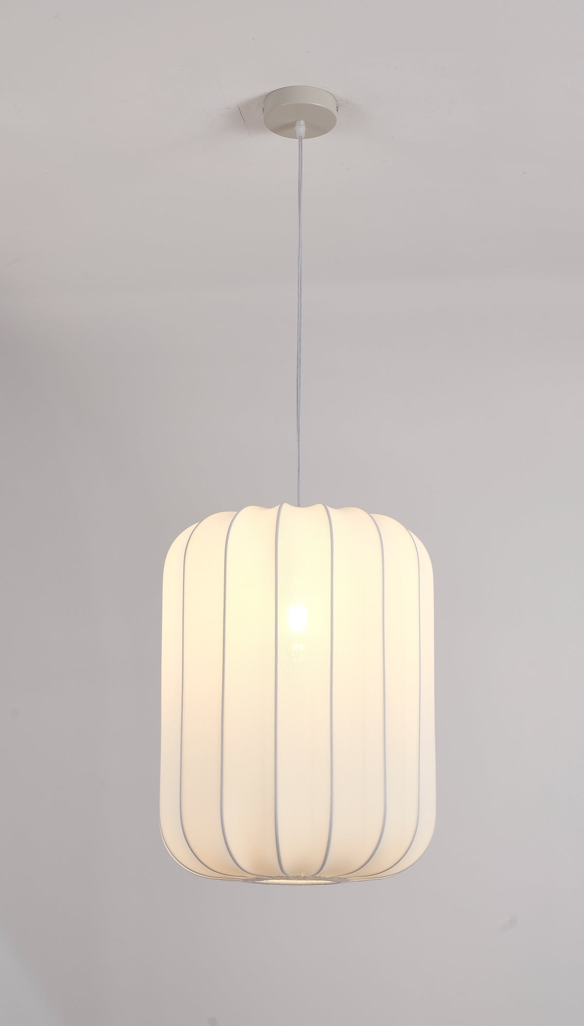 EP5805 White Ribbed Cylinder Pendant Light – 350 × 450 mm