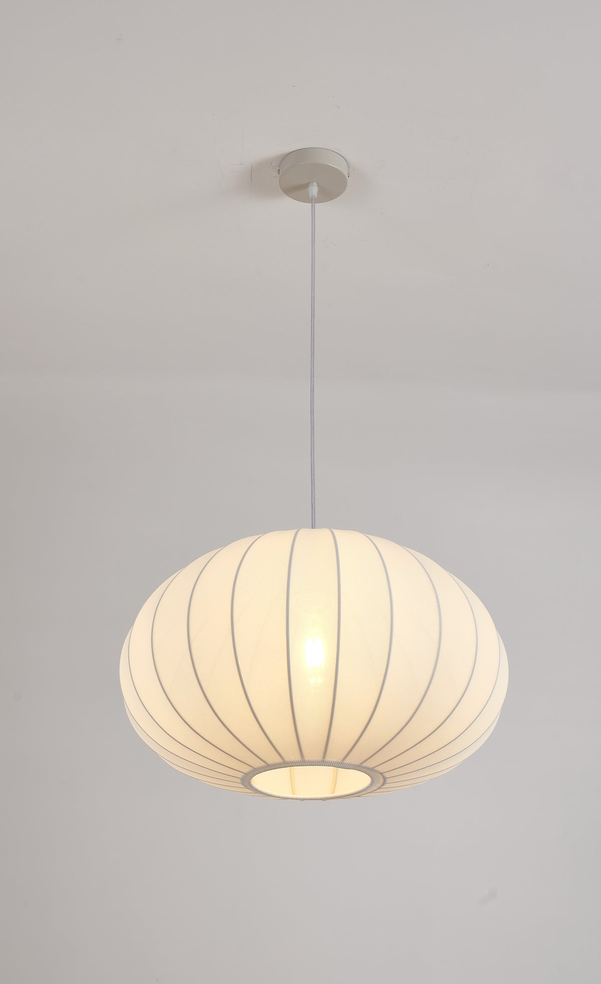 EP6198 White Oval Ribbed Lantern Pendant Light – 500 × 320 mm