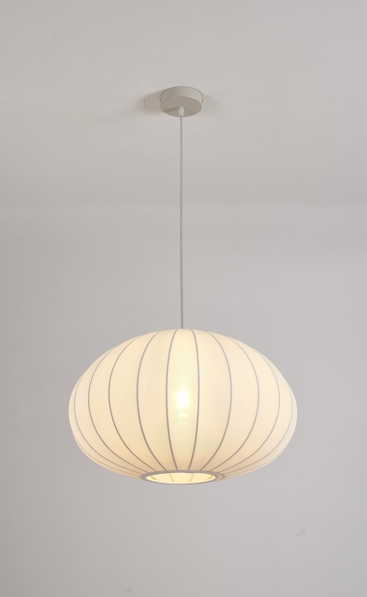 EP6198 White Oval Ribbed Lantern Pendant Light – 500 × 320 mm