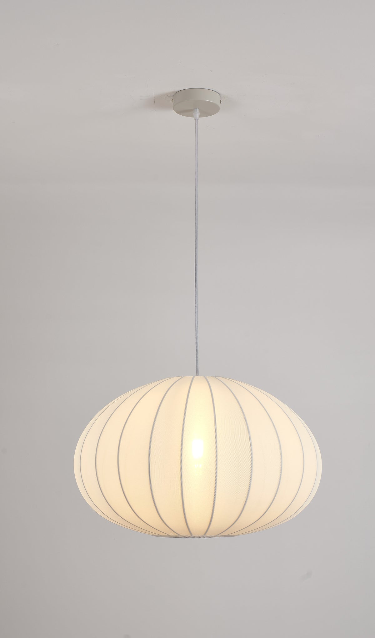 EP6198 White Oval Ribbed Lantern Pendant Light – 500 × 320 mm