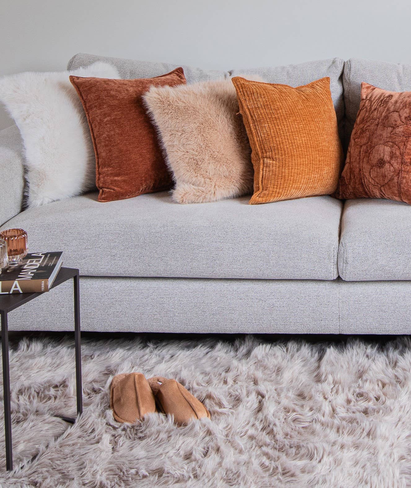 Cushion (filled) JUNE - 45x45 cm: Beige