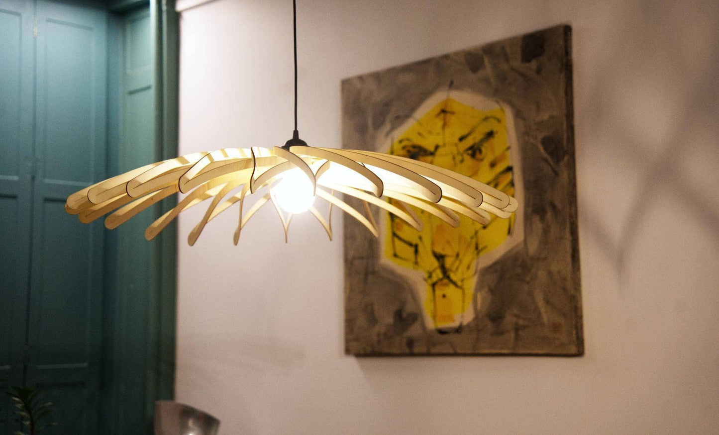Dalida The Dahlia - Handmade Floral Wooden Pendant: Pear-shaped bulb / 110 cm - Okoumé
