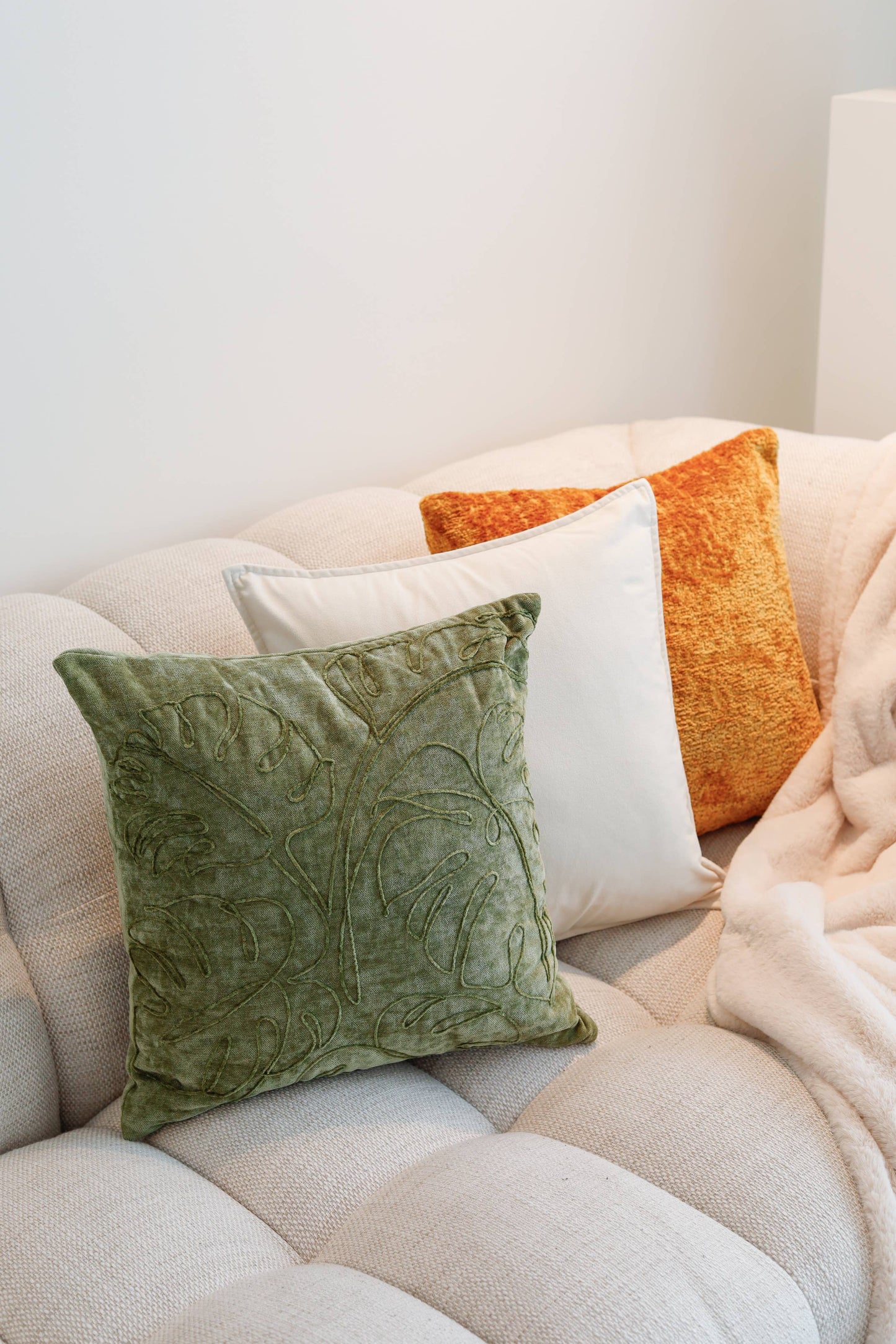 Cushion (filled) ROY - 45x45 cm: Ivory
