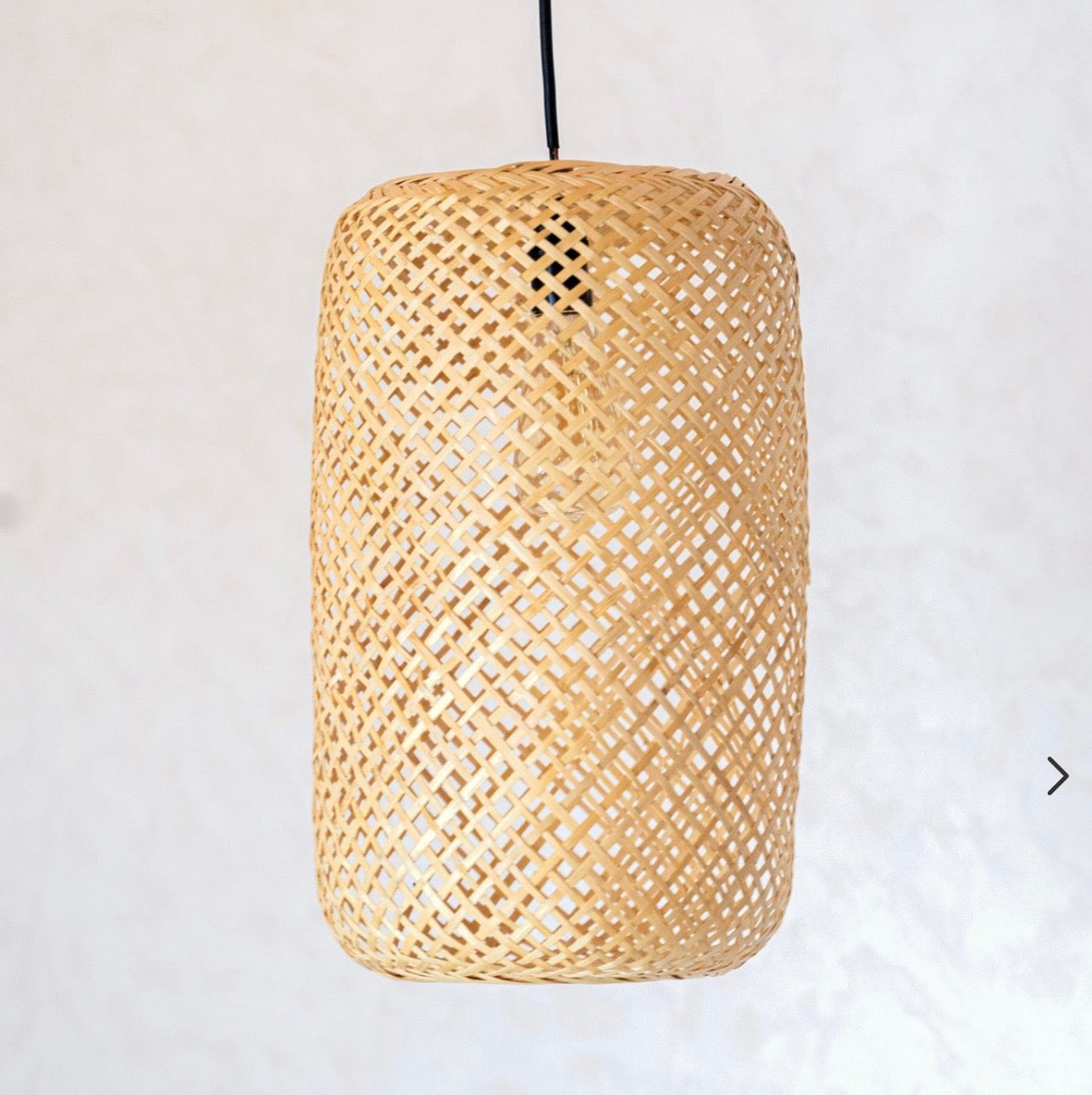 AGUNG Woven Bamboo Lampshade – Handmade Boho Pendant Light (Ø 22 cm)